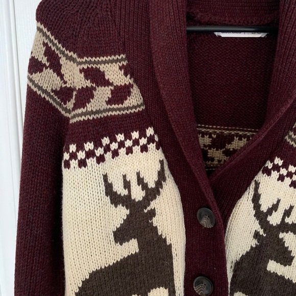 BOGO 💚. Bluenotes Caribou / Reindeer Cardigan - Picture 2 of 6